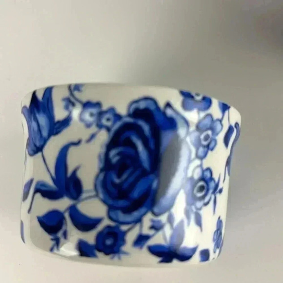 RAMEKIN’S BLUE & WHITE 4 FLORAL-DESIGNS NWB Dishwasher Oven Microwave SAFE - Picture 3 of 6